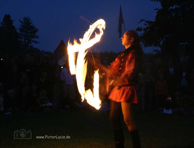 Feuershow Hermannsburg | pictum41119  | www.pictorlucis.de