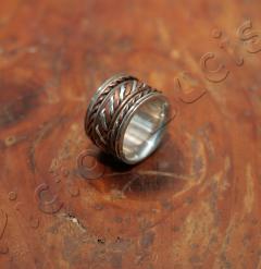 Verkaufe Ring Stahl ( ?) mit Kupfer: Grossbild